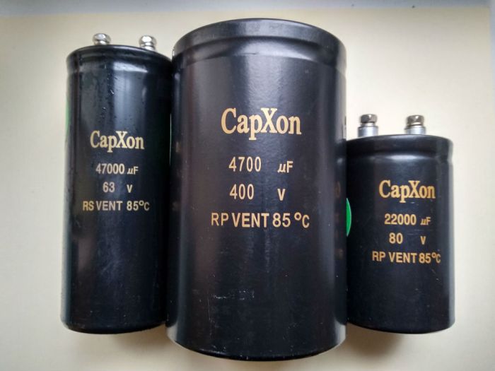 1000000mkf 25v БОЛТОВІ RS 89*220