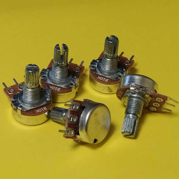 РЕЗИСТОР ЗМІННИЙ B10КОМ МОНО 3PIN 16KN1-B 10K L15KC