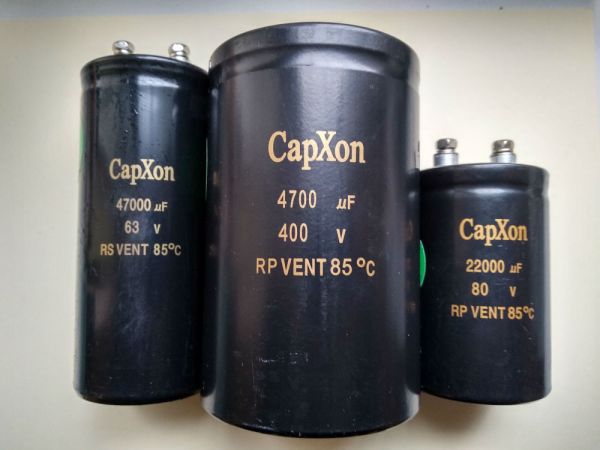 4700mkf 250v БОЛТОВІ RP 51*140