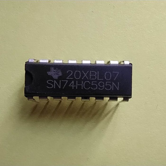 74HC595