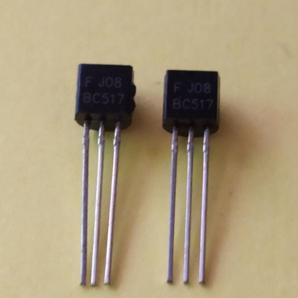 BC517, транзистор NPN складовий 30В 0.5А 0.63Вт, TO-92