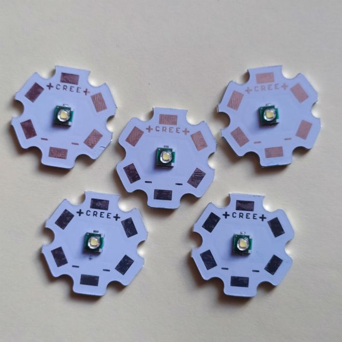 Светодиод XPE 3535 SMD 6500К 3ВТ ПЛАТА STAR 20ММ
