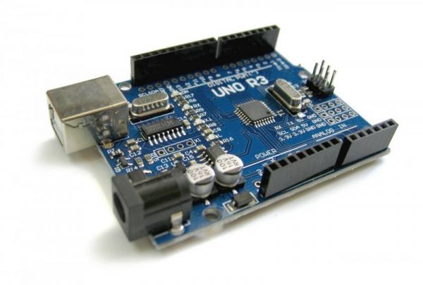 Arduino UNO R3 на ATmega328P (CH340G)